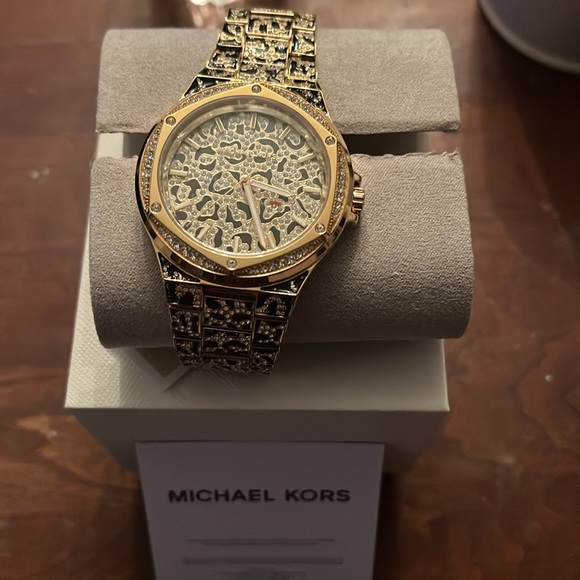 Michael Kors Animal Print Watch - Picture 3 of 4